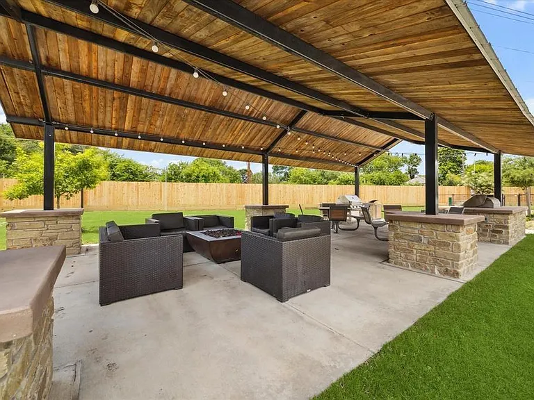 5443 Camaguey St — Photo 23