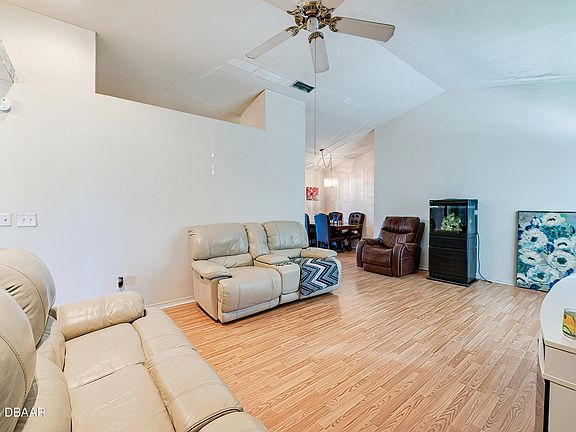 4th image of 4582 Alder Dr