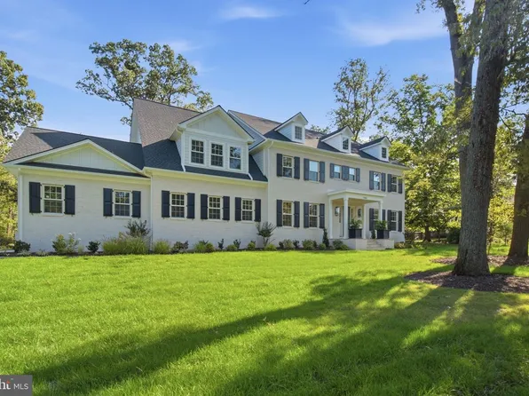 1142 Cameron Rd, Alexandria, VA 22308