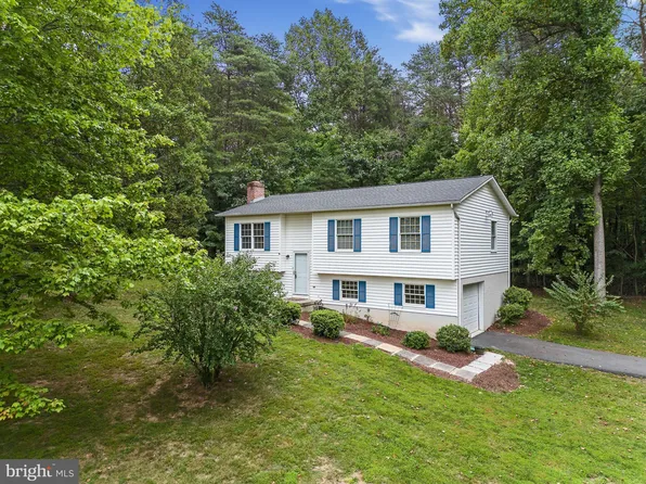 343 Bell Rd, Harpers Ferry, WV 25425