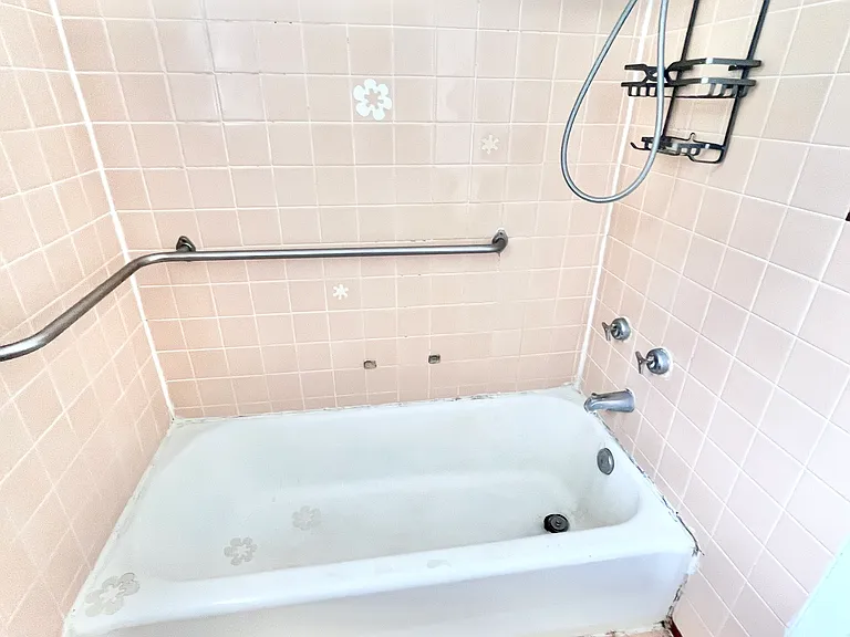 109 Vandenburg Dr #A — Photo 7