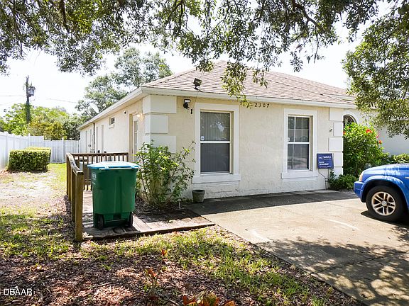 2nd image of 2307 Academy Ave