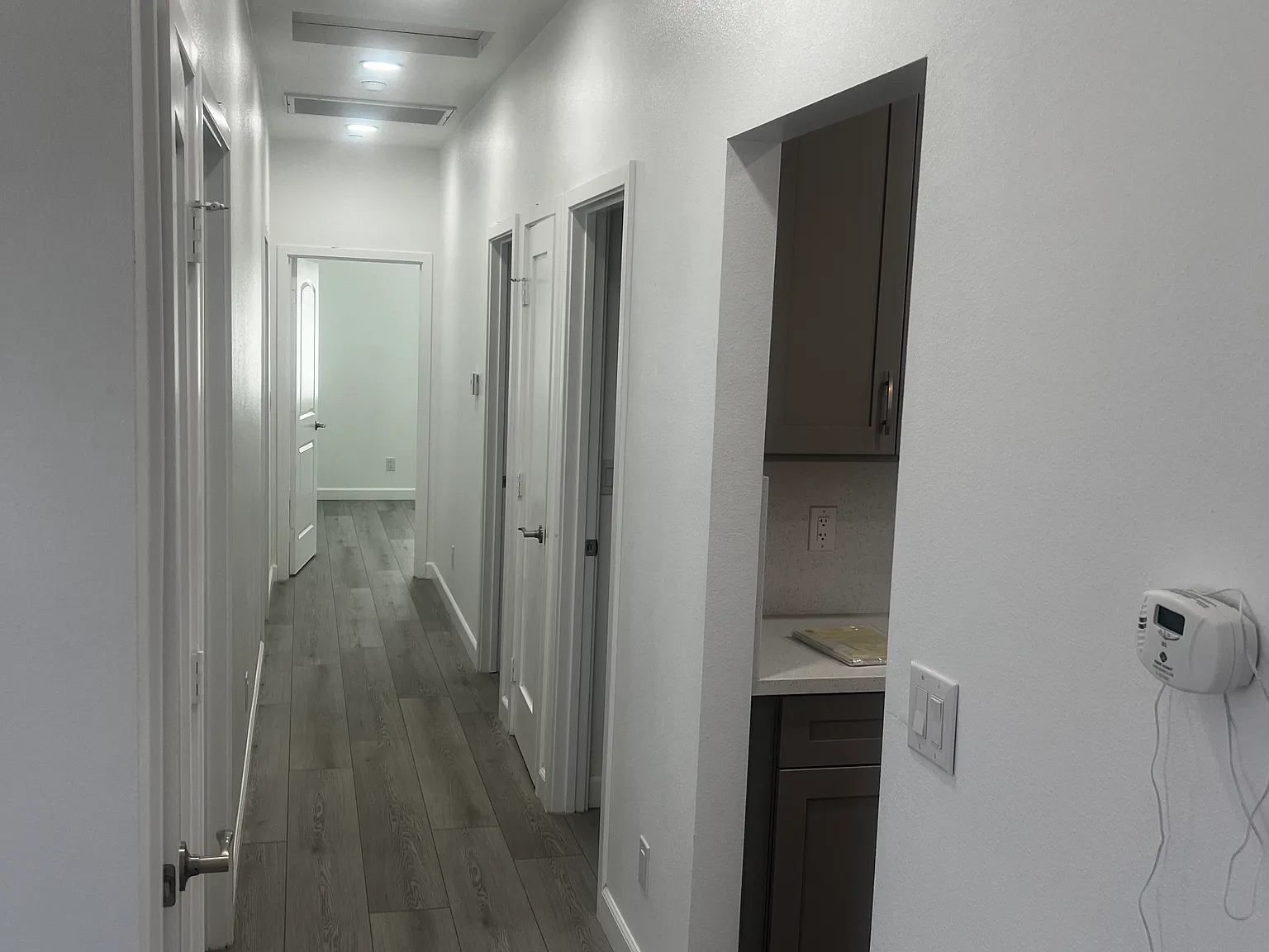 3 bed, 1400 sqft, $3,450 — Photo 3