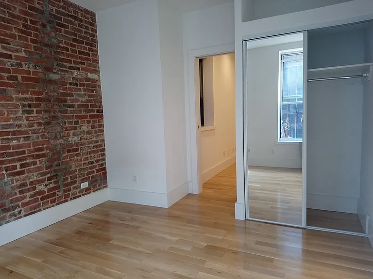235 E 24th St #5A — Photo 5