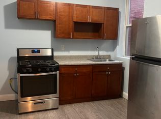 310 S 11th St #3, Newark, NJ 07103