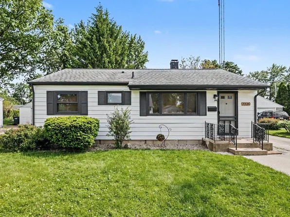 2220 Solomon Ave, South Bend, IN 46615