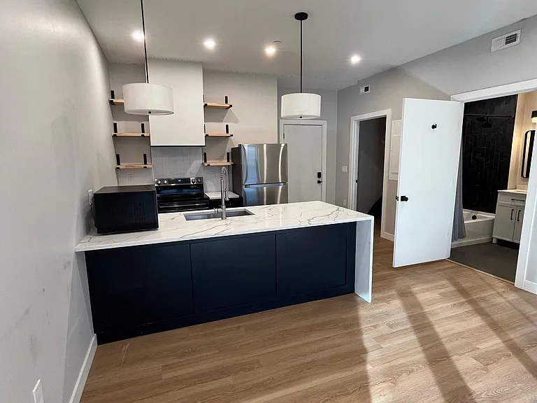 581 American Legion Hwy #101 — Photo 1