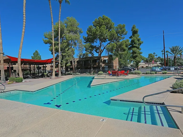 College Town Tucson- Near The U of A — Photo 28