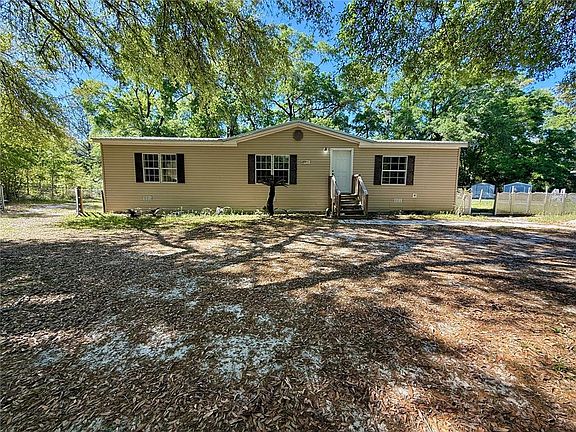2nd image of 21471 NW 172nd Rd