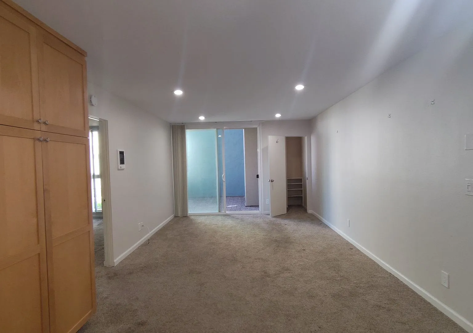 Herschel Apartments — Photo 2