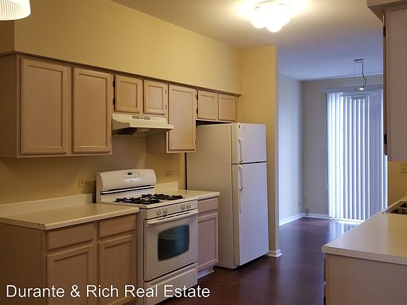 2nd image of 363 Maidstone Ct