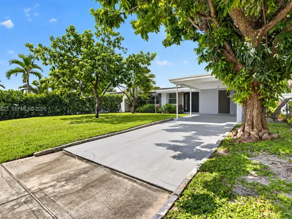 5317 NE 5th Ave, Oakland Park, FL 33334