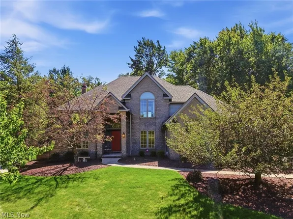 1418 Homestead Creek Dr, Broadview Heights, OH 44147