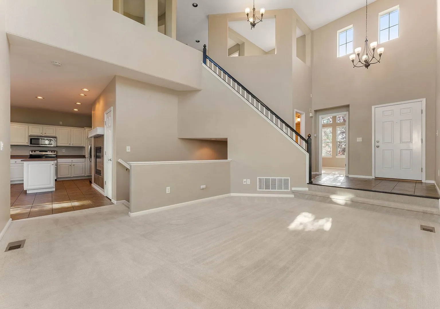The Hearth of Highlands Ranch - 3bed + office! — Photo 2