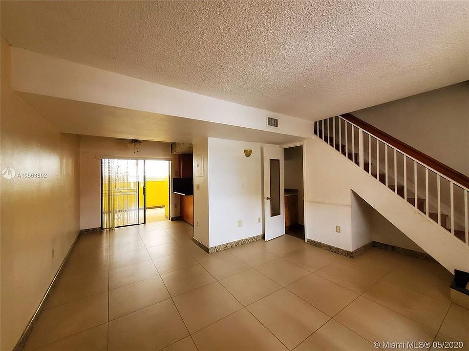 1st image of 1701 W 42nd Pl APT 12
