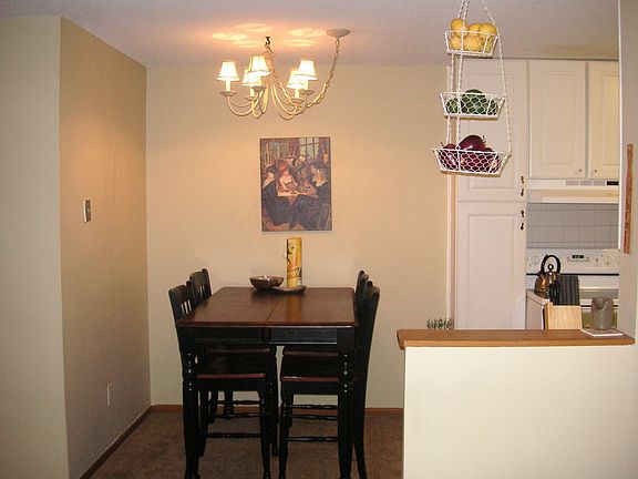 Eat in Kitchen/Informal Dining Room