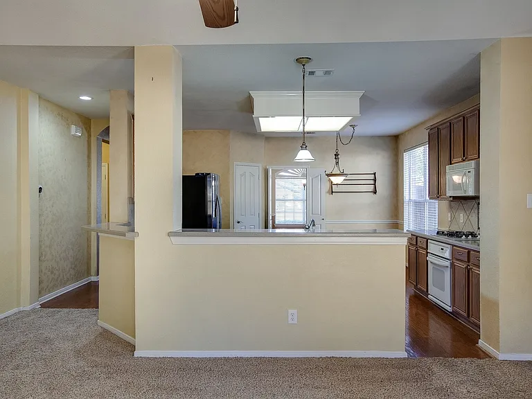 6208 Stewart Blvd — Photo 14