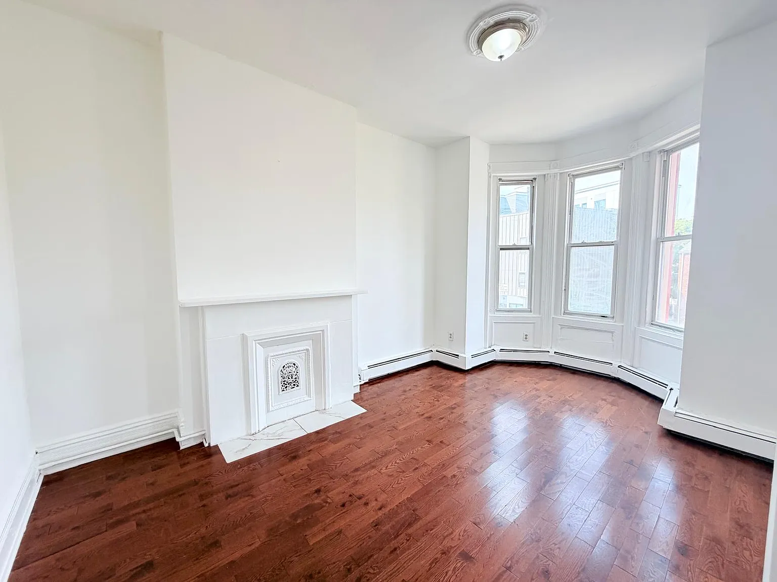 676 Ocean Ave — Photo 3