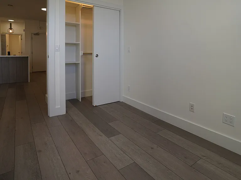 2835 Van Ness Ave #6 — Photo 7