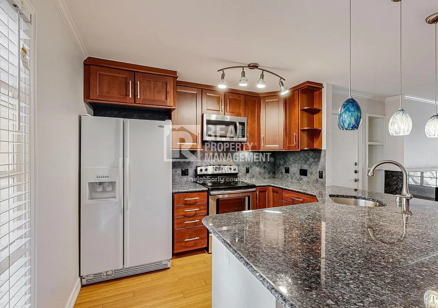 Updated 2-Bedroom Condo for Rent in Prime Dallas Location! — Photo 1