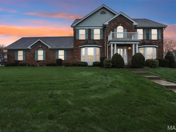 33 Cambrian Way, Saint Charles, MO 63301