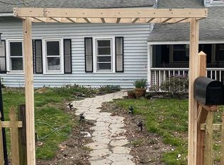 42 Kings Rd, New Windsor, NY 12553