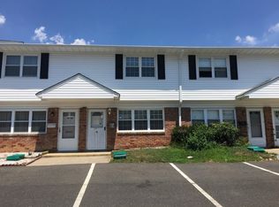 10 Iowa Ct, Matawan, NJ 07747