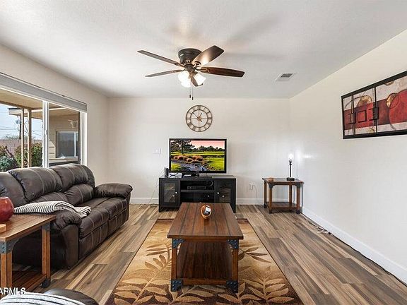 5th image of 11421 W LAKESHORE Drive