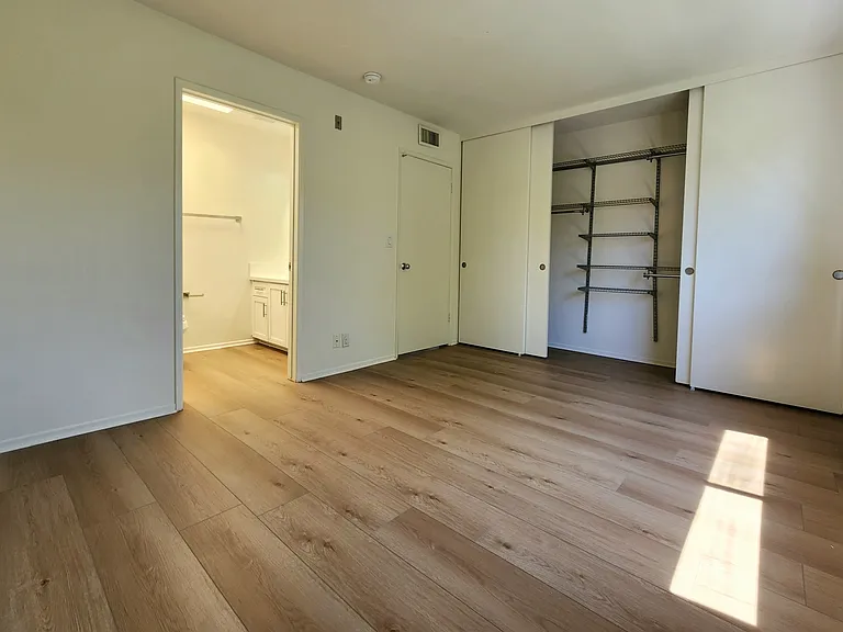 2120 S Bentley Ave #308 — Photo 22