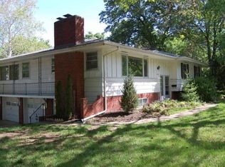 4310 W 51st St, Roeland Park, KS 66205