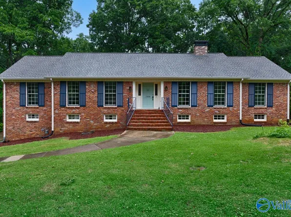 709 Corlett Dr SE, Huntsville, AL 35802