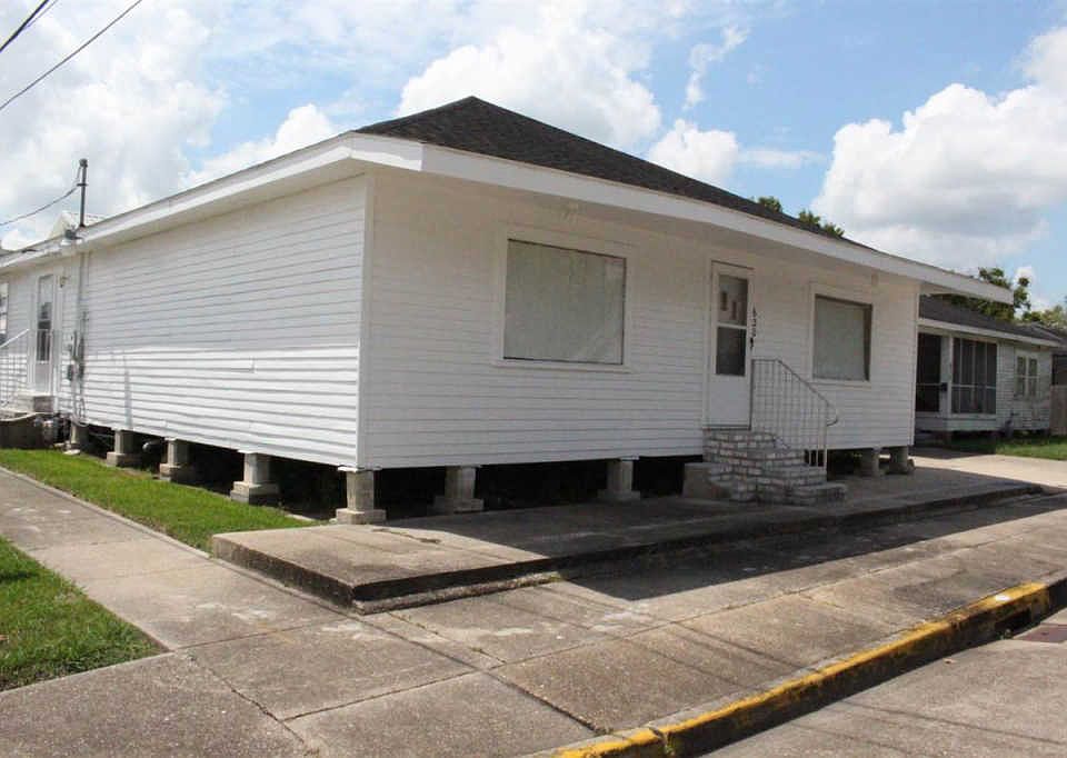 1st image of 620 Margaret St