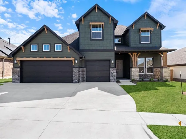 15908 Flint Dr, Moore, OK 73170