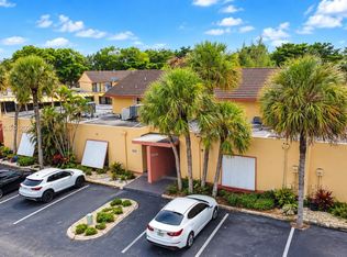 15528 Braemar Ct, Miami Lakes, FL 33014