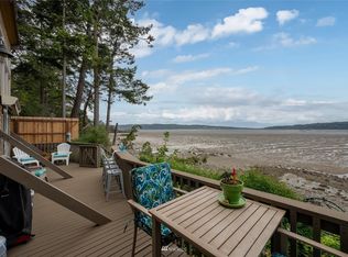 18288 Capet Zalsiluce Rd, La Conner, WA 98257