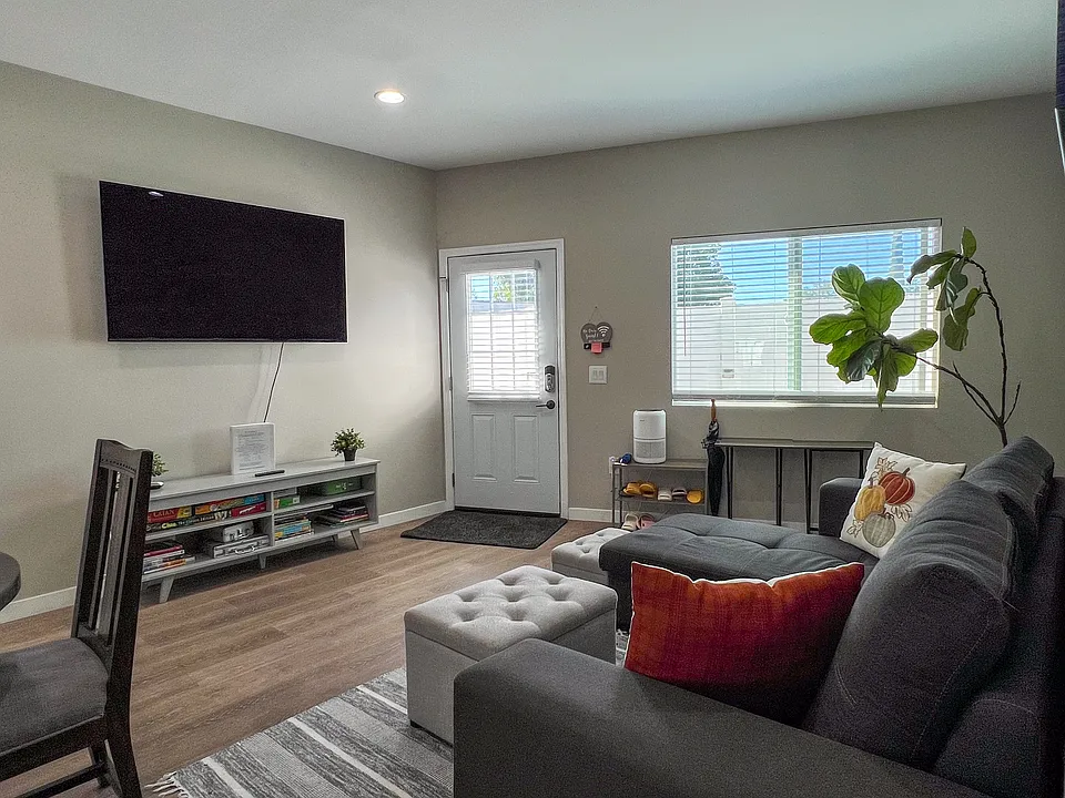 9338 Twin Mountain Cir