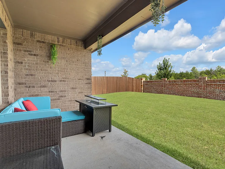 919 Gentle Rain Dr — Photo 13
