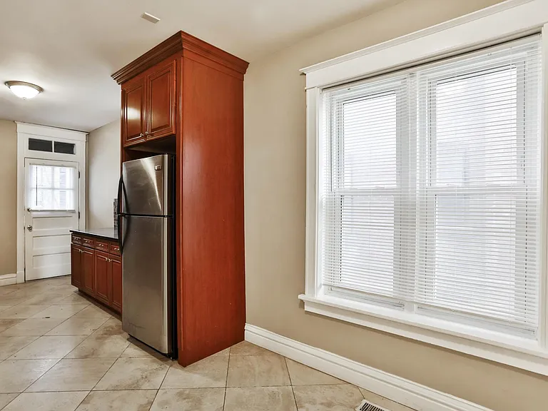 727 Leland Ave #1 — Photo 6