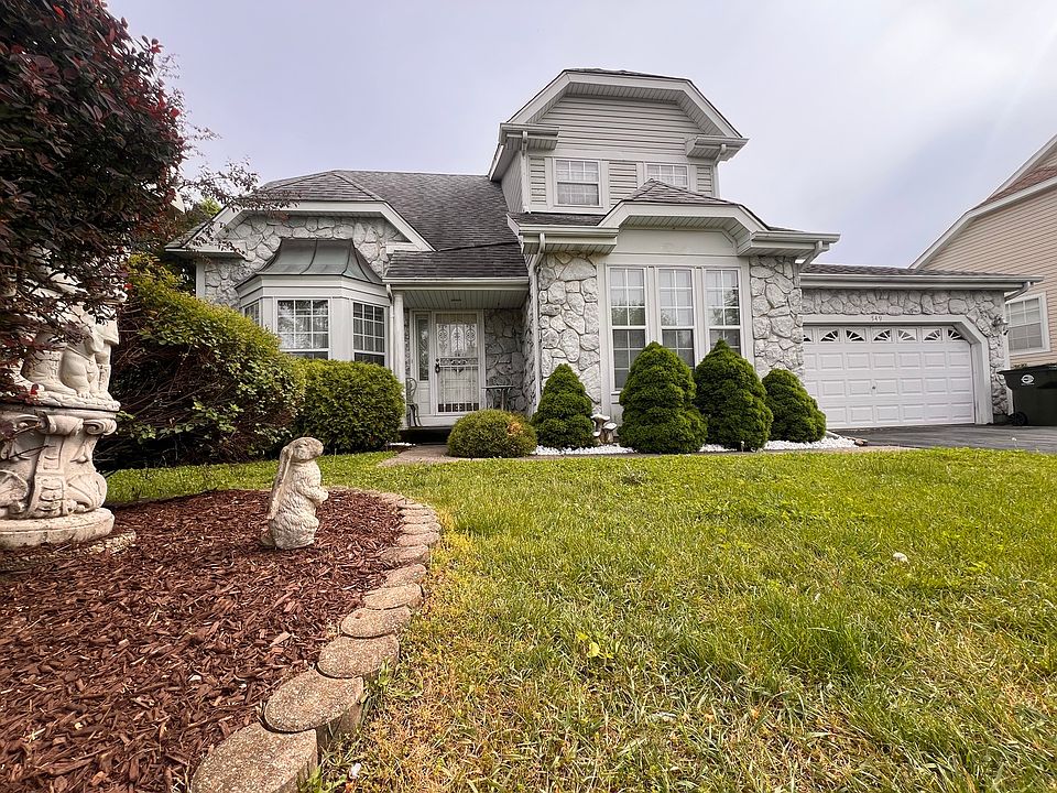 1st image of 549 Eastwick Ln