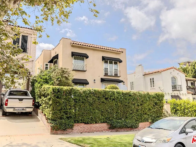 1067 S Sycamore Ave — Photo 53