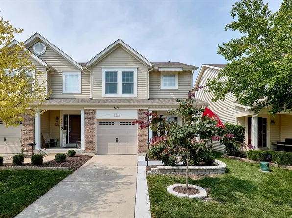 3221 Cog Wheel Sta, Saint Charles, MO 63301