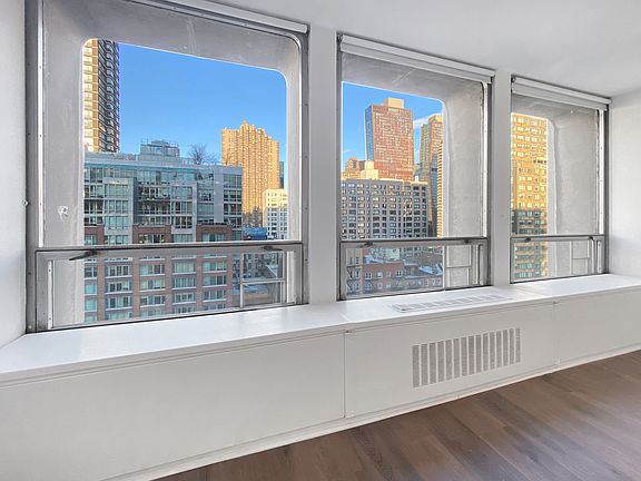 4th image of 330 E 33rd St APT 7E