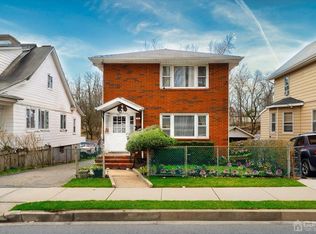 26 Laurel Pl, New Brunswick, NJ 08901
