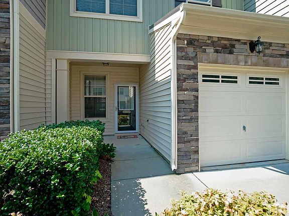 3rd image of 108 Salmon River Dr