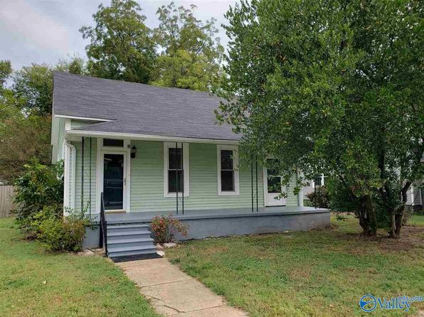 805 Stevens Ave NE