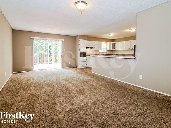 5th image of 6155 Fox Chase Ct