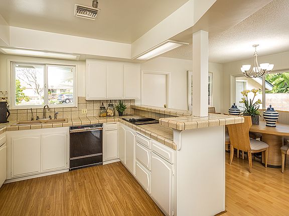 5th image of 316 E Magna Vista Ave