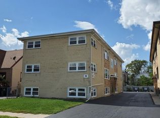 2070 N 17th Ave #2W, Melrose Park, IL 60160