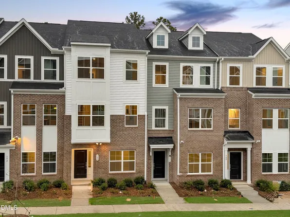 384 Chesapeake Commons St #128, Garner, NC 27529