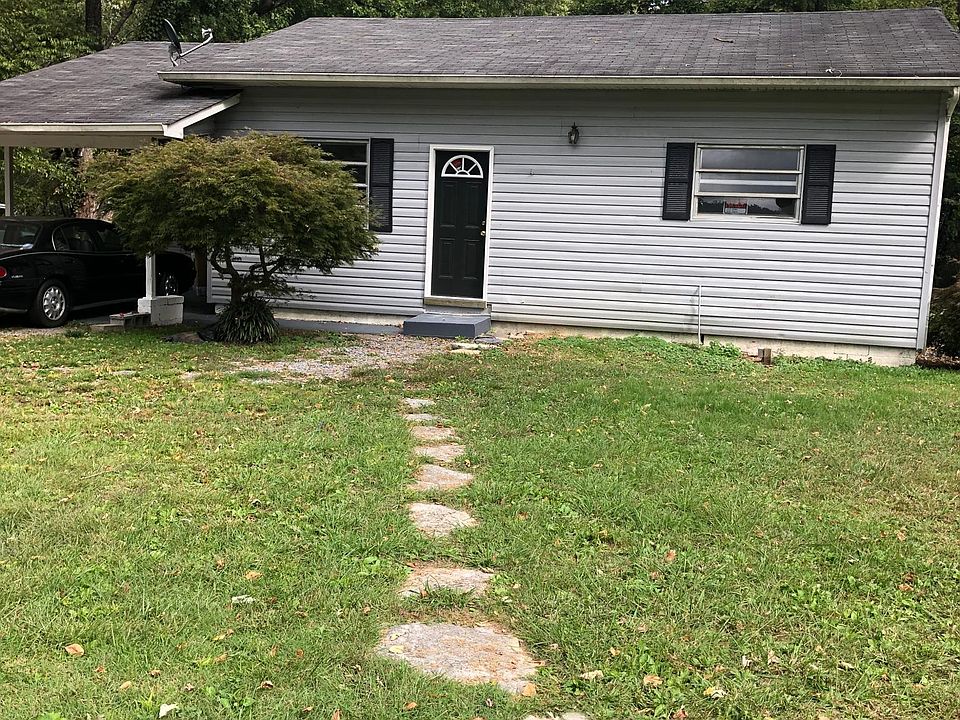 1st image of 3005 Dixie Dr SE